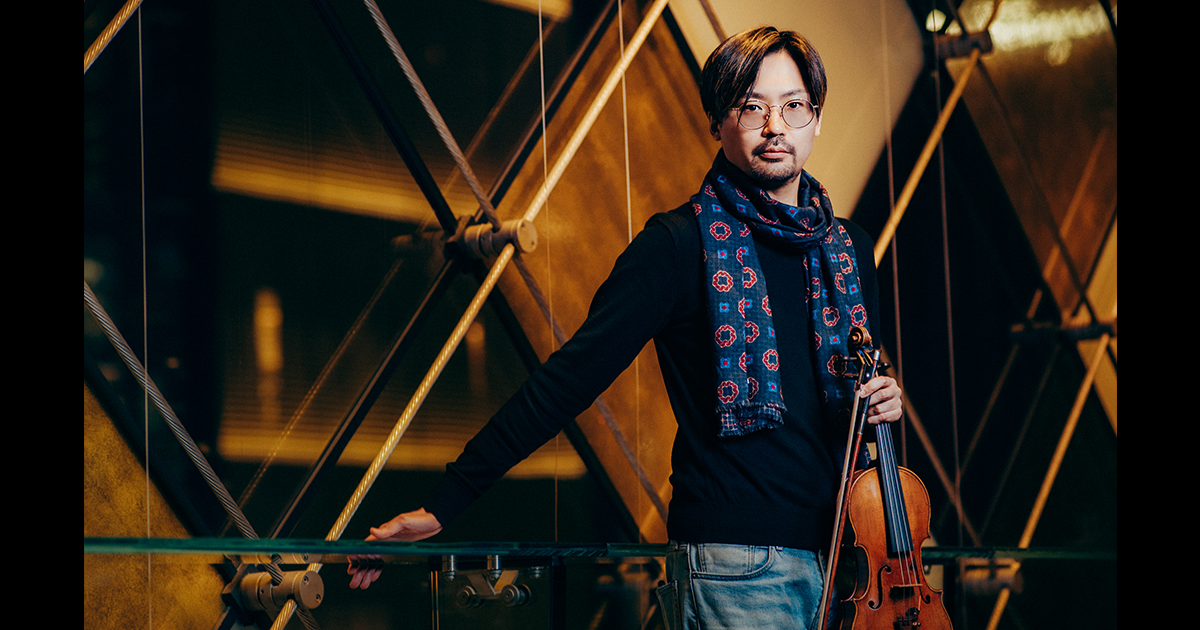 バイオリン×エレクトーンで新たなサウンドの可能性を提示する─ 﨑谷