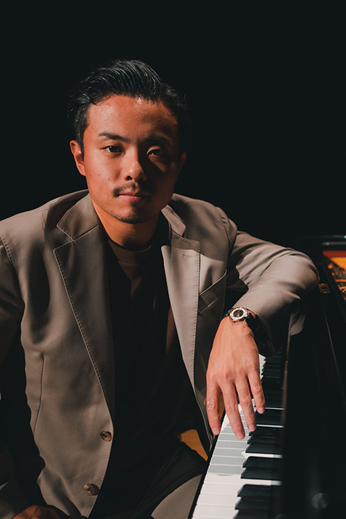 performer_09_ohayashi.jpg