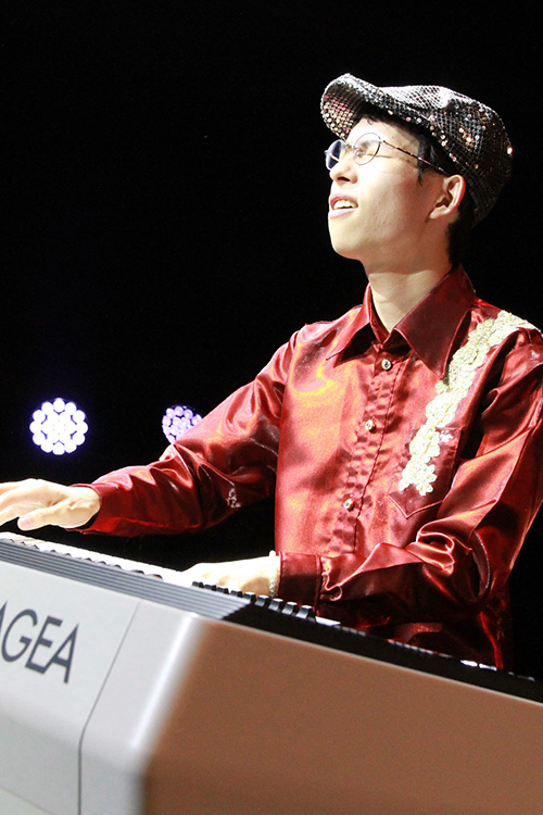 performer_01_inoue.jpg