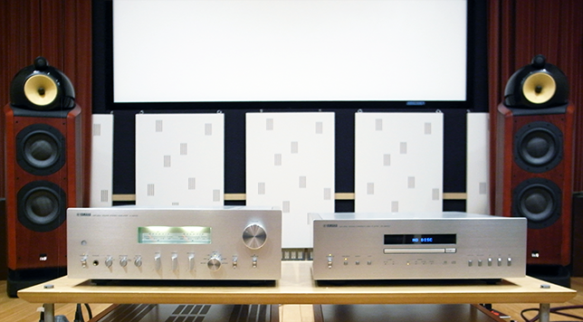 今回試聴したCDプレーヤー『CD-S2100』とプリメインアンプ『A-S2100』。スピーカーはヤマハではなくHiFiオーディオの世界での定番モデルでした