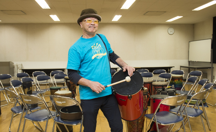 打楽器の即興演奏を楽しむドラムサークルの普及に努める／ドラムサークルファシリテーターの仕事（前編）