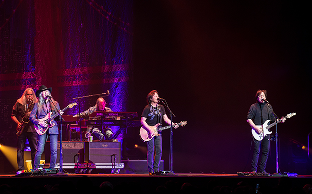 2017年ゴールデンウィーク直前を彩った日本武道館3連戦/ポール・マッカートニー、ドゥービー・ブラザーズ、サンタナ