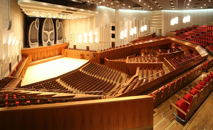 音の粒までクリアに聴こえる音響空間で、新時代へ発信する刺激的なコンテンツを／東京芸術劇場 コンサートホール