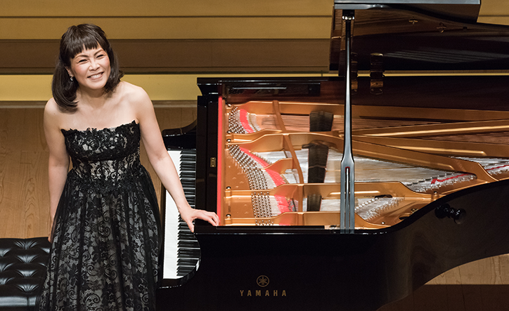 “演奏経験の原点”の場に戻って、闊達なピアニシズムで魅了/小川典子ピアノ・リサイタル