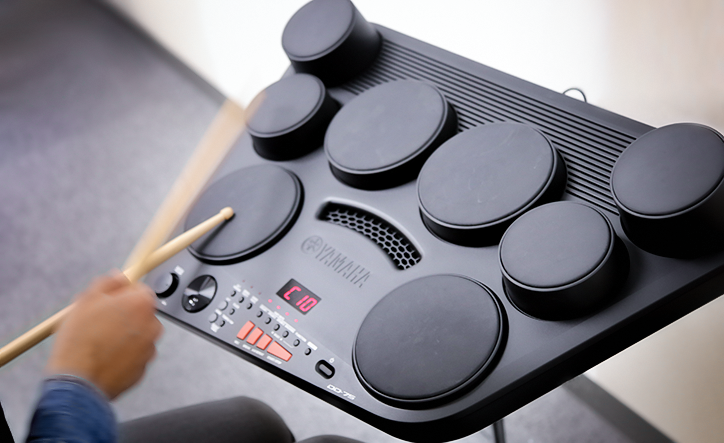 卓上でドラム演奏が楽しめる!音色と叩き心地にこだわったデジタルパーカッション「DD-75」