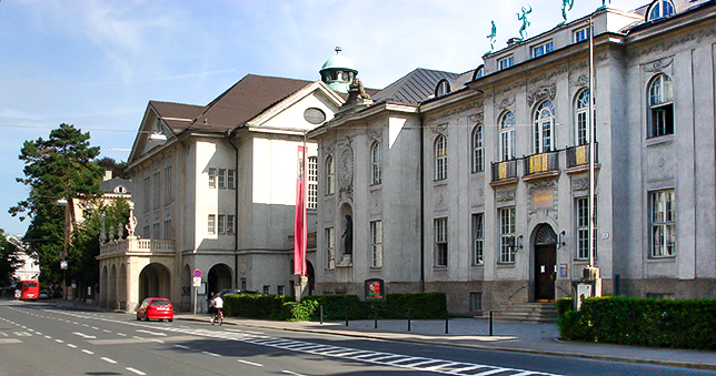 華麗なる完璧主義者、カラヤンの音楽と人生