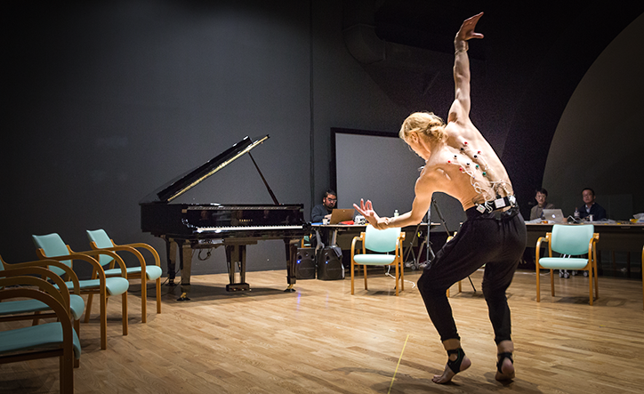 舞・飛天遊（まい・ひてんゆう）森山開次