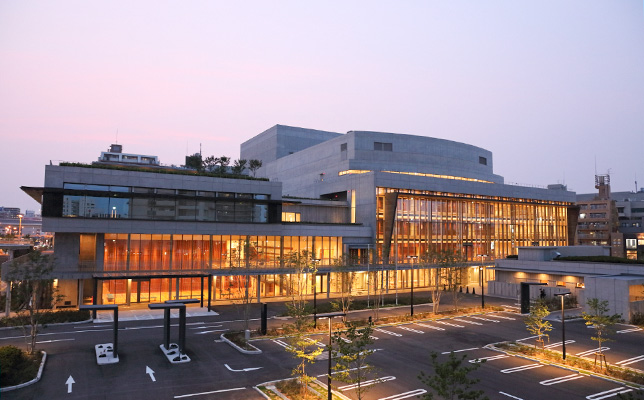 フェニーチェ堺の外観