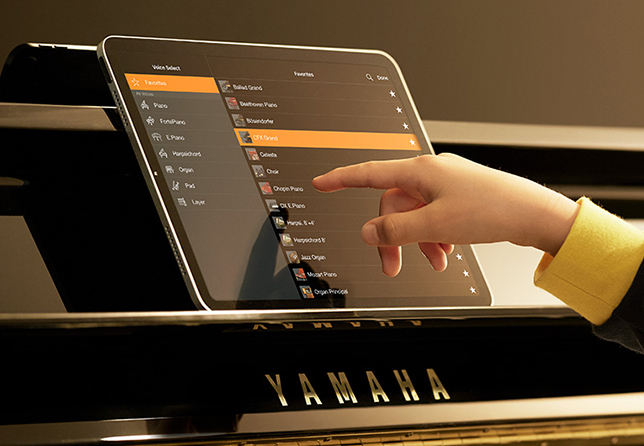 トランスアコースティックピアノ