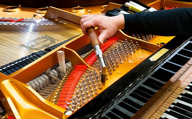 調律師 曽我紀之