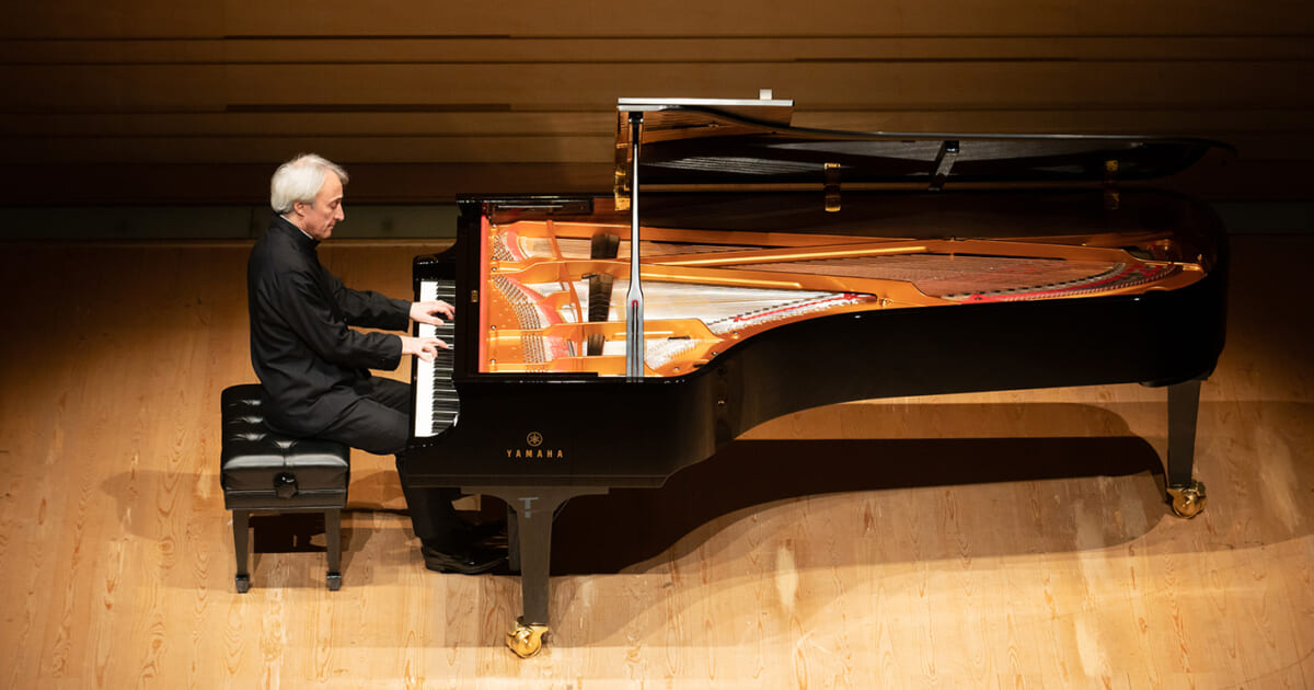 ジャン=エフラム・バヴゼ