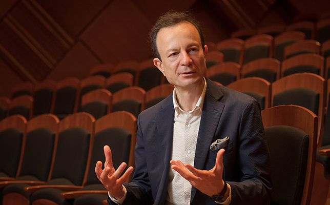 イリヤ・イーティン