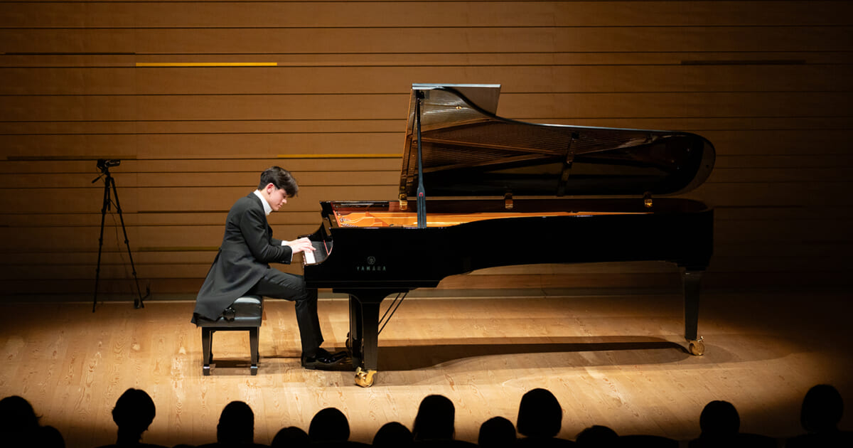 ジョージ・ハリオノ