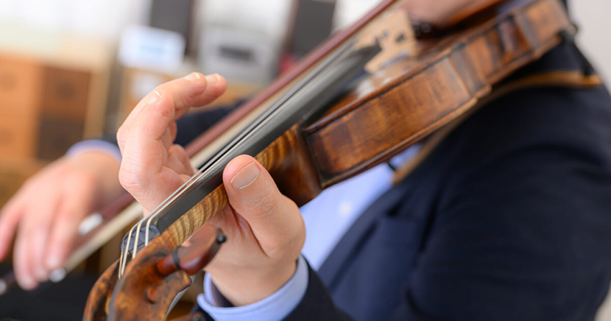 バイオリンならではの学びを通じて、人生をより豊かにしてほしい