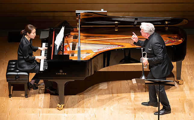 ホーカン・ハーデンベルガー 公演中の写真