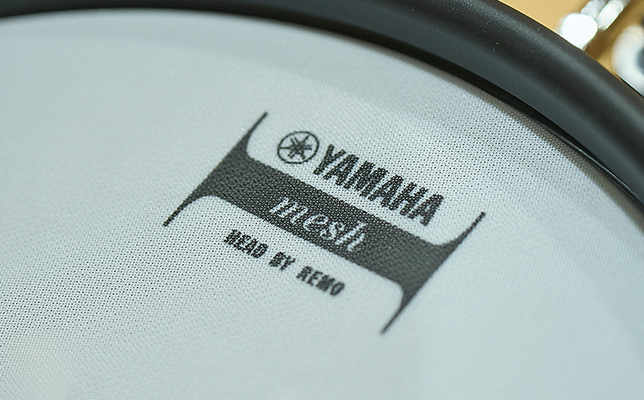 メッシュパッドを採用