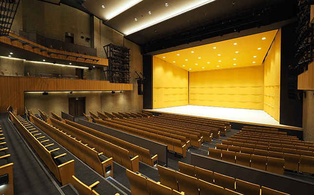 福岡市民ホール