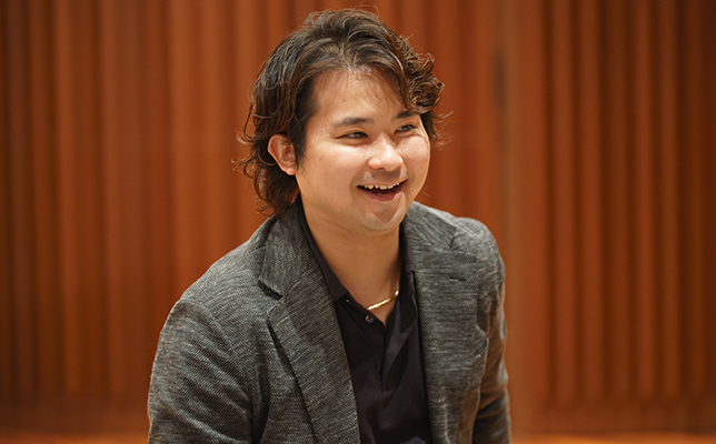 三浦文彰のインタビュー写真